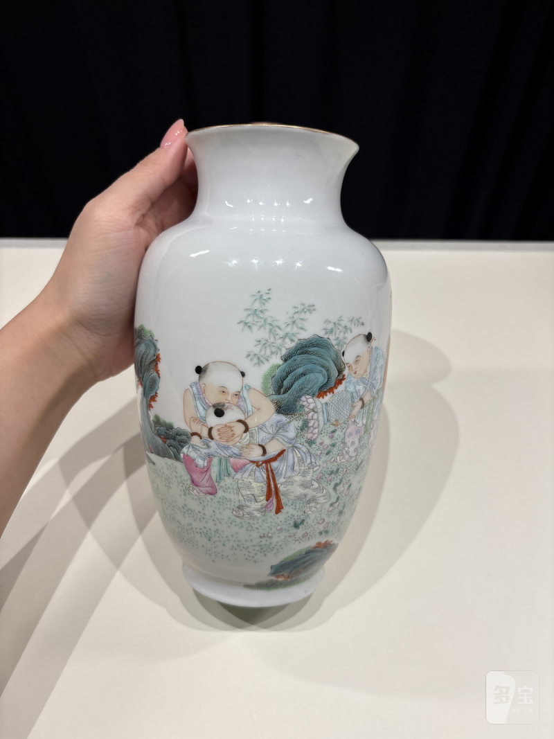 民国 粉彩婴戏灯笼瓶 - 图3